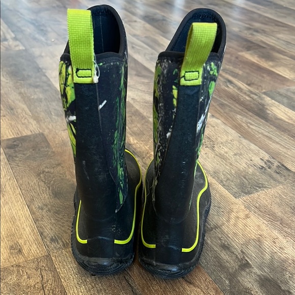 Muck Boots boys size 4 - Picture 4 of 6